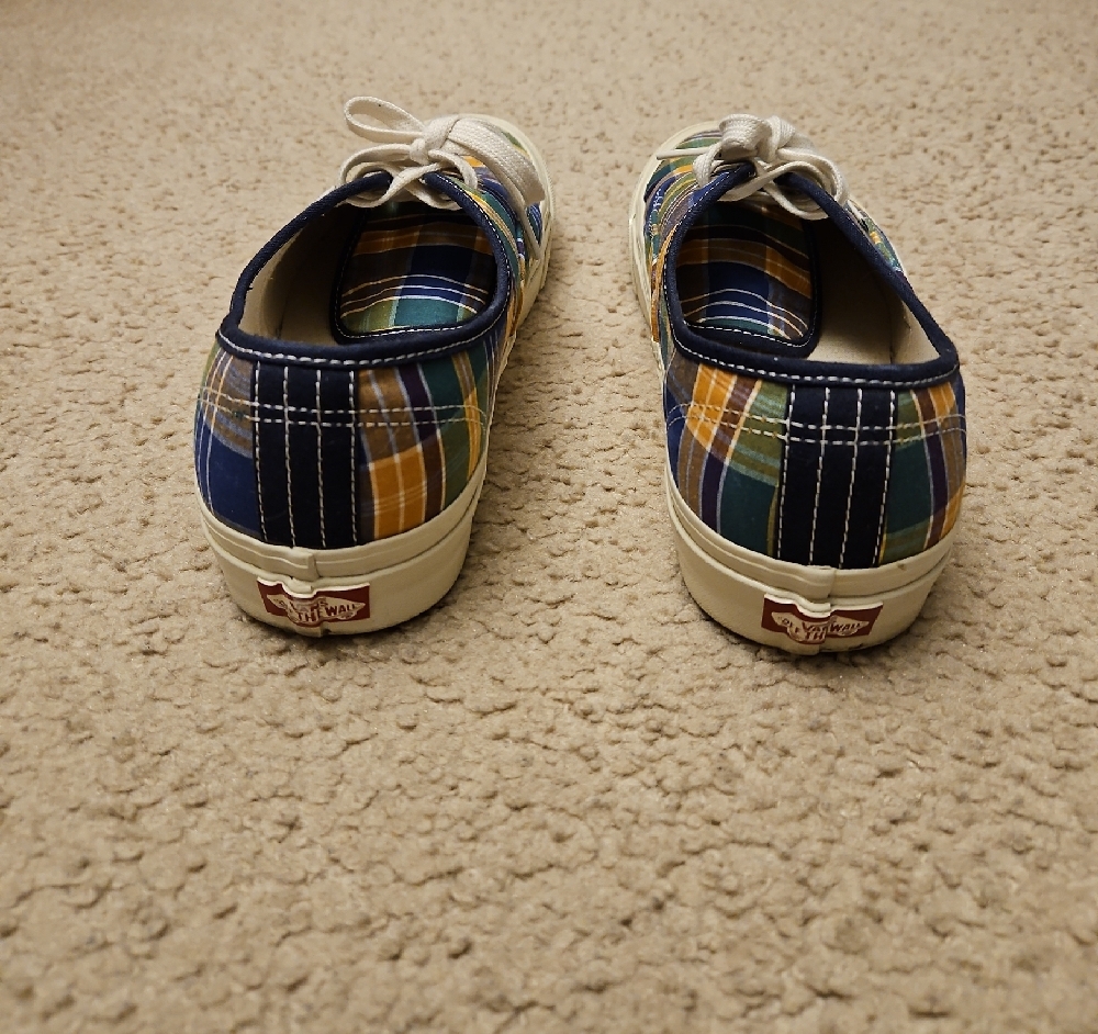 Vans Plaid Men's Sneakers - Picture 4 of 7